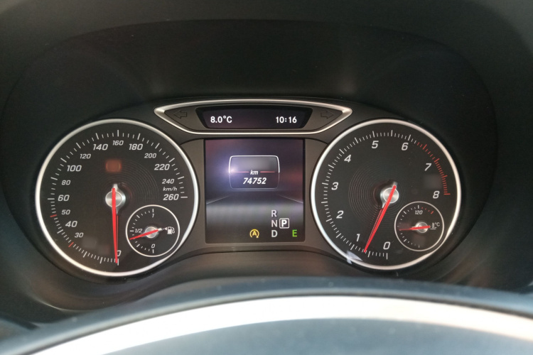 奔驰B级 2015款 B 200 时尚型局部细节14