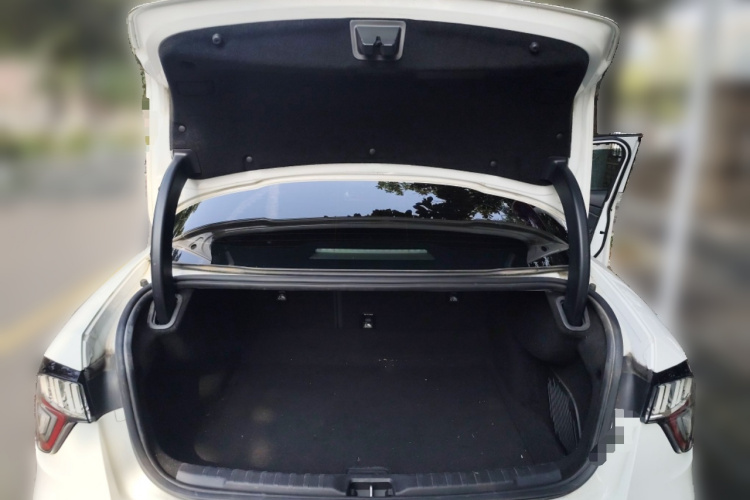 领克03 2018款 1.5TD DCT型Pro版 国V中控内饰23