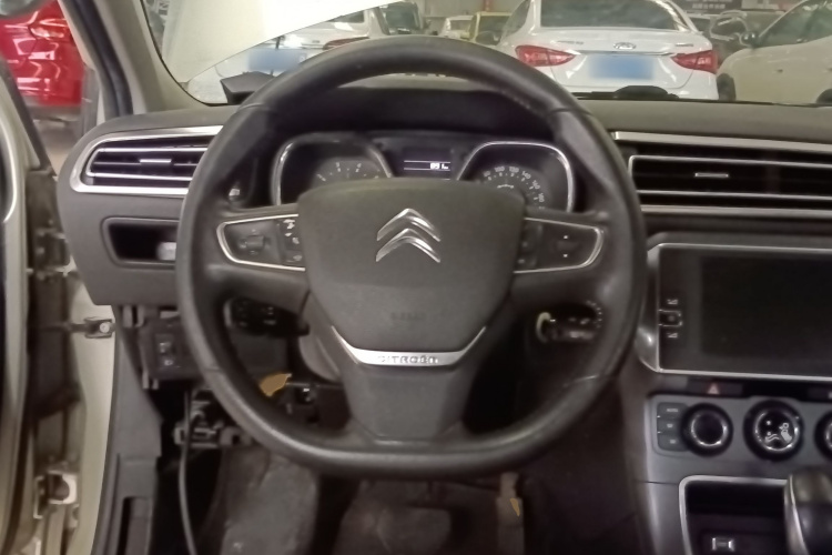 雪铁龙 C4世嘉 2016款 1.6L 自动豪华型局部细节13