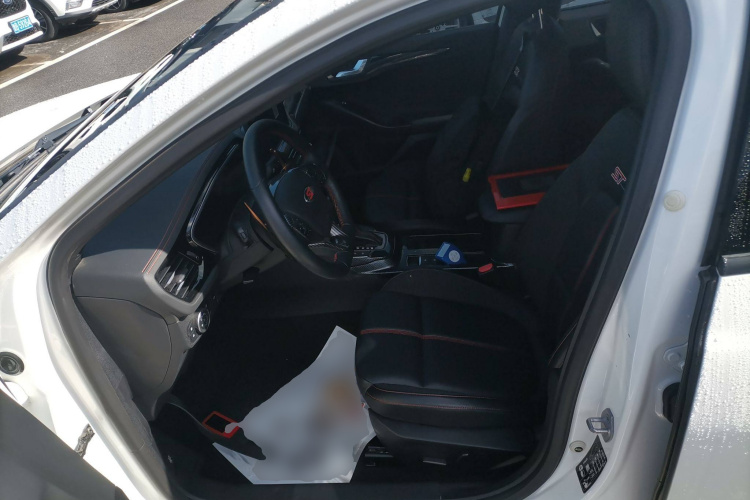 福特 福克斯 2022款 三厢 EcoBoost 180 自动ST Line中控内饰19