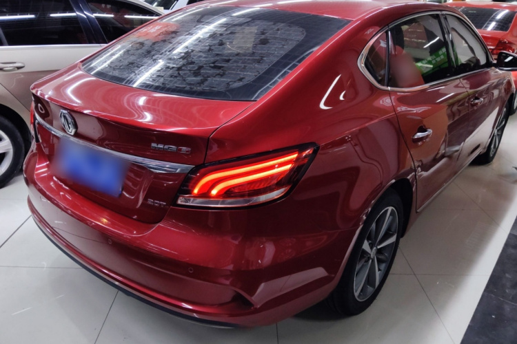 名爵 MG6 2019款 20T 自动运动版车身外观7