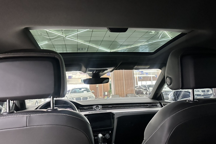 一汽-大众CC 2019款 330TSI 魅颜版 国V中控内饰7008