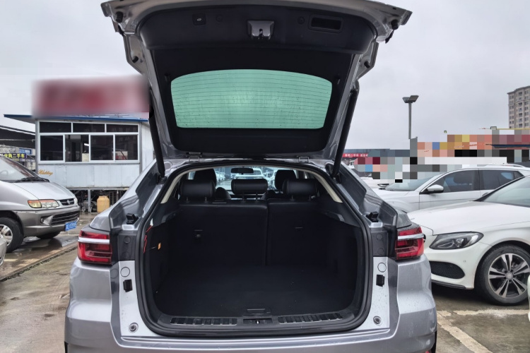 长安CS85 COUPE 2019款 2.0T 自动智版 国VI机舱底盘23