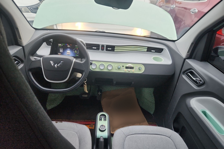 五菱汽车 宏光MINIEV 2021款 马卡龙时尚款 磷酸铁锂中控内饰7002