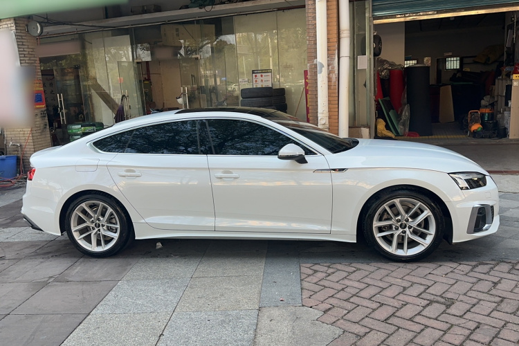 奥迪A5 2024款 Sportback 40 TFSI 时尚动感型车身外观6002