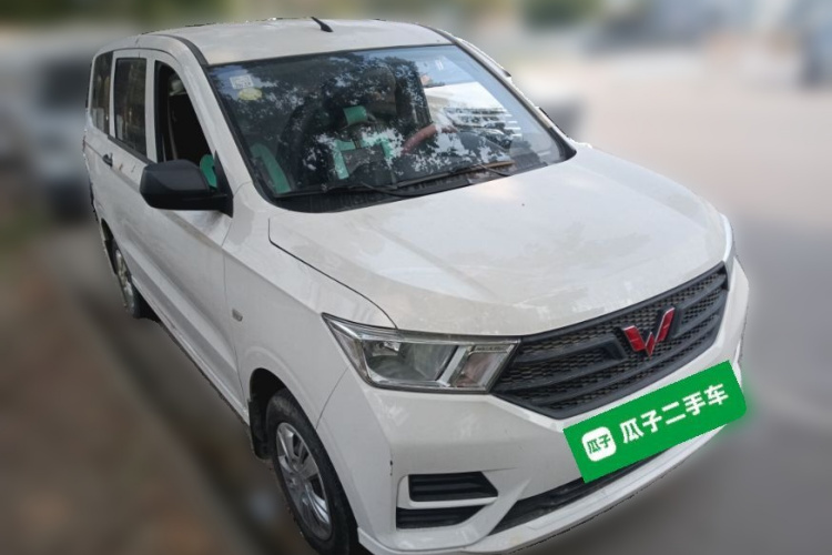 五菱汽车 五菱宏光 2019款 1.5L S基本型国VI LAR车身外观3