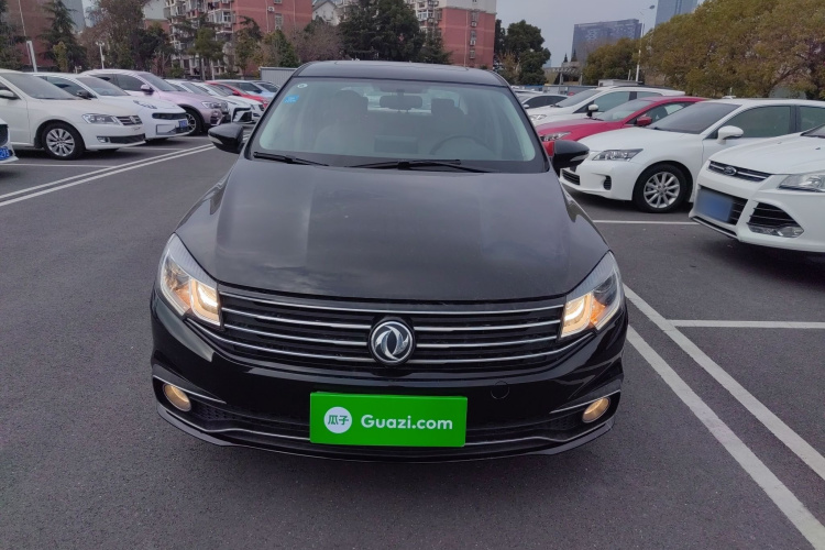 东风风行 景逸S50 2017款 1.5L 手动尊享型车身外观2