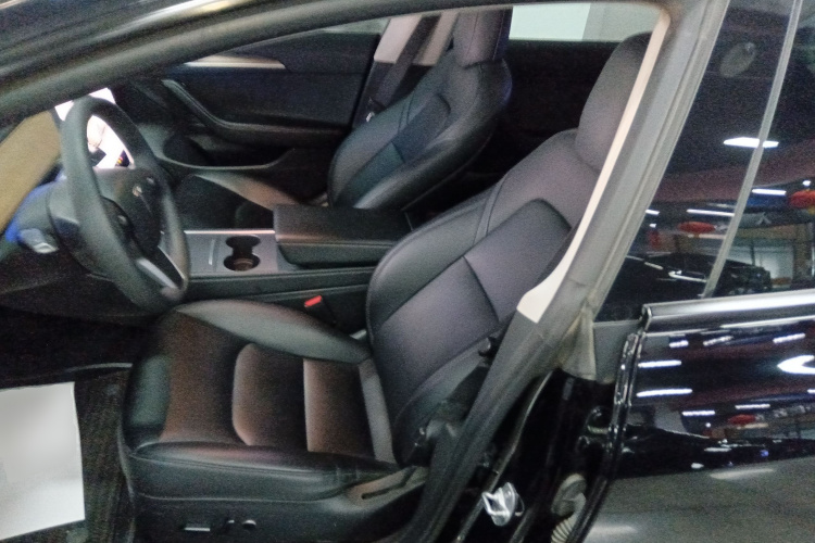 特斯拉 Model 3 2022款 后轮驱动版局部细节19
