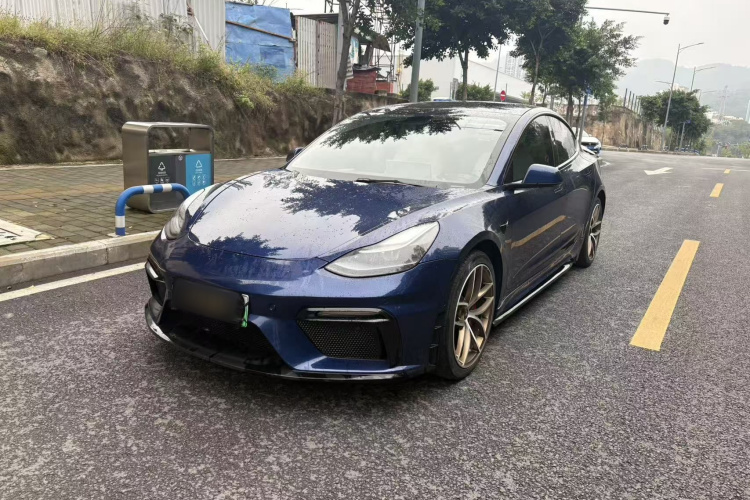 特斯拉 Model 3 2021款 标准续航后驱升级版 3D6车身外观6001