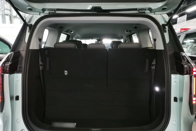 上汽大通MAXUS 大家7 2024款 改款 超混 长续航版 悦享版机舱底盘23