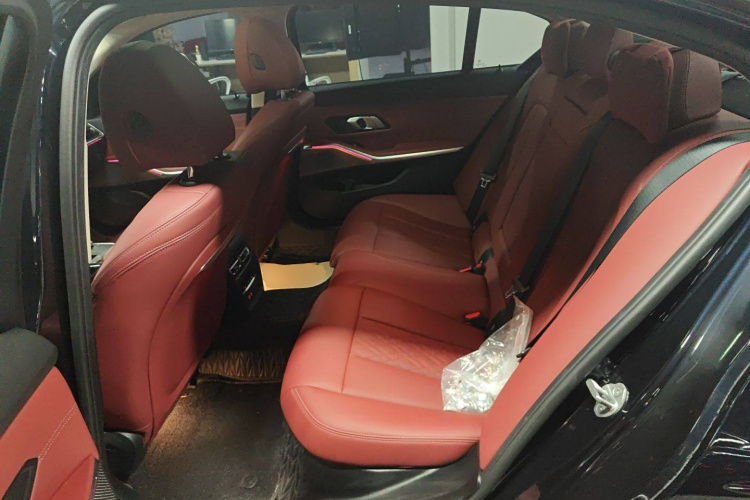 宝马i3 2024款 eDrive 35 L中控内饰21