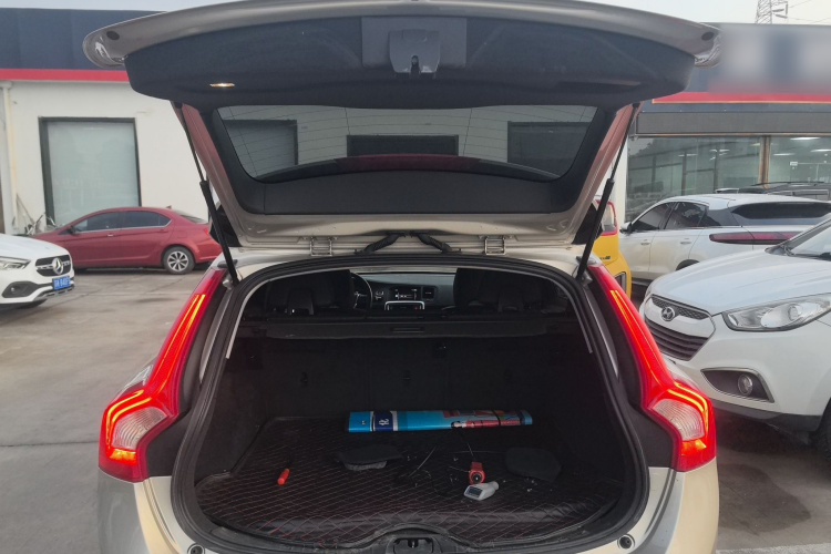 沃尔沃V60 2017款 T5 智逸版 国V局部细节23