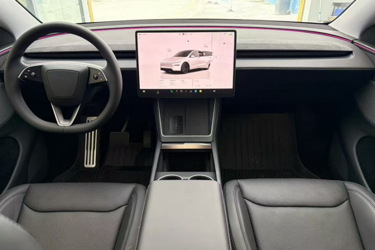 特斯拉 Model Y 2025款 后轮驱动 首发版局部细节16