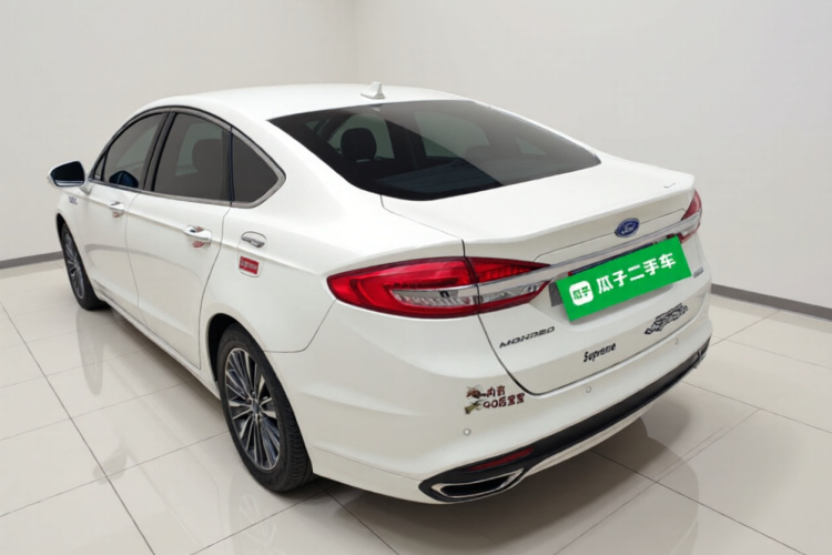 福特 蒙迪欧 2017款 改款 EcoBoost 200 豪华型车身外观5