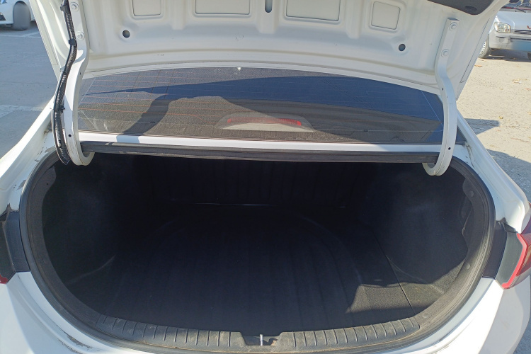 现代 悦纳 2016款 1.4L 手动炫酷版GLS局部细节23