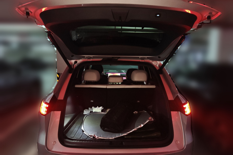 吉利银河 银河星舰7 EM-i 2025款 120km 探索+版中控内饰23