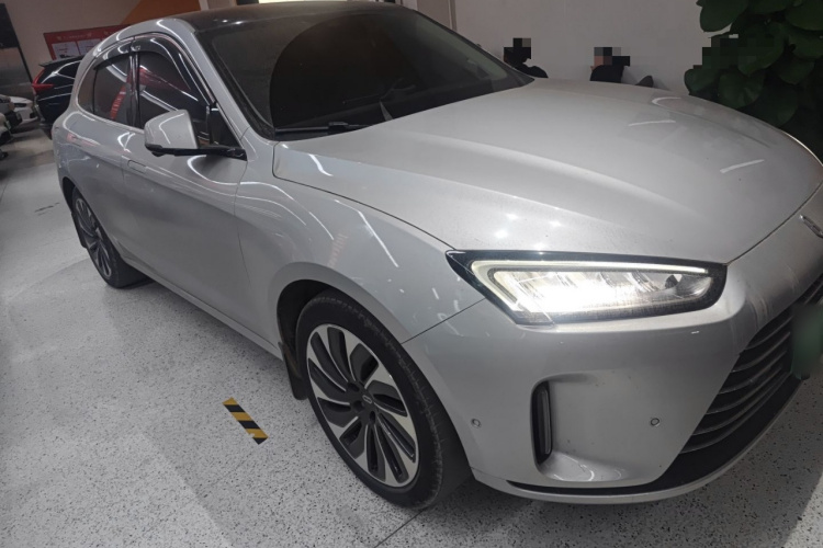 鸿蒙智行 问界M5 2022款 增程后驱标准版车身外观3