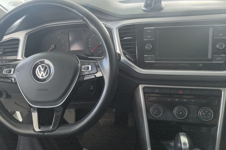 大众 T-ROC探歌 2020款 280TSI DSG两驱精英型中控内饰12