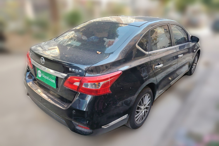 日产 轩逸 2019款 经典 1.6XE CVT舒适版车身外观7