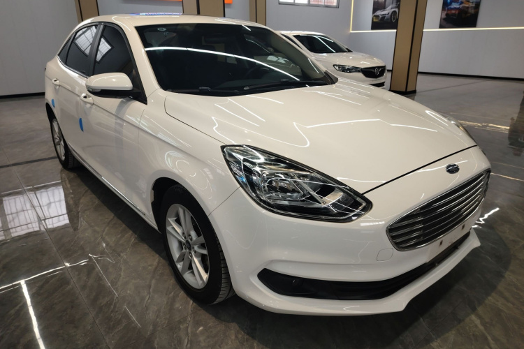 福特 福睿斯 2019款 1.5L 自动悦享型车身外观3