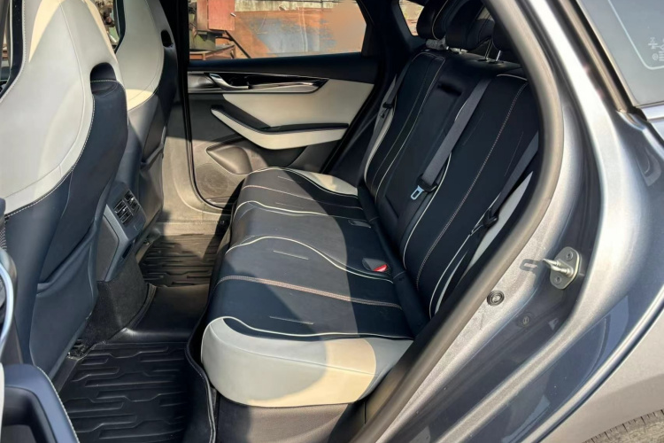 比亚迪 秦PLUS 2021款 DM-i 55KM 旗舰型中控内饰7002