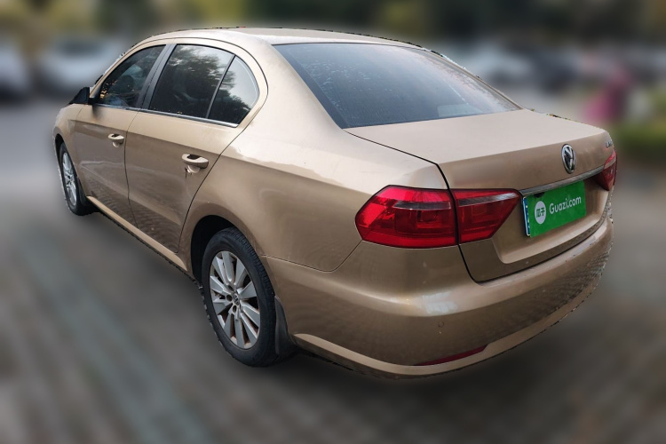 大众 朗逸 2013款 1.6L 手动舒适版车身外观6003