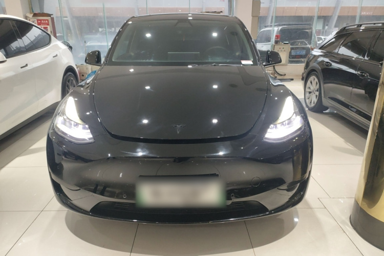 特斯拉 Model Y 2022款 改款 后轮驱动版车身外观2