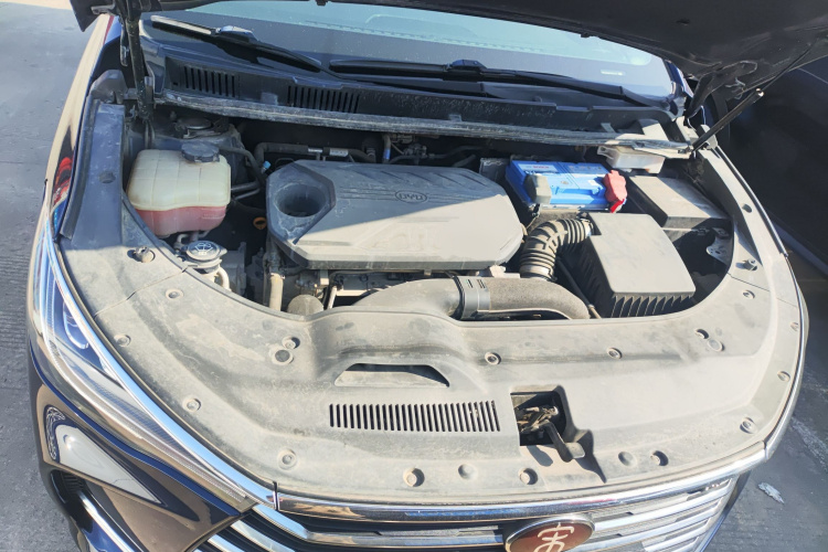 比亚迪 宋MAX 2019款 1.5T 自动智联睿逸天窗型 7座 国VI局部细节24