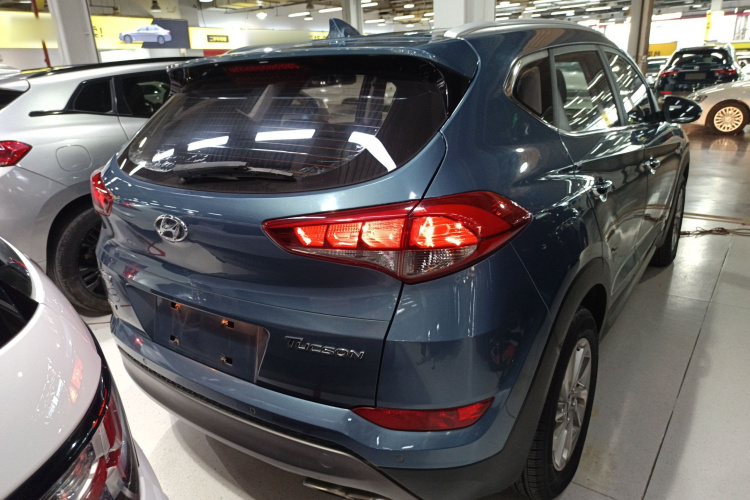 现代 途胜 2015款 1.6T 双离合两驱智能型车身外观6004