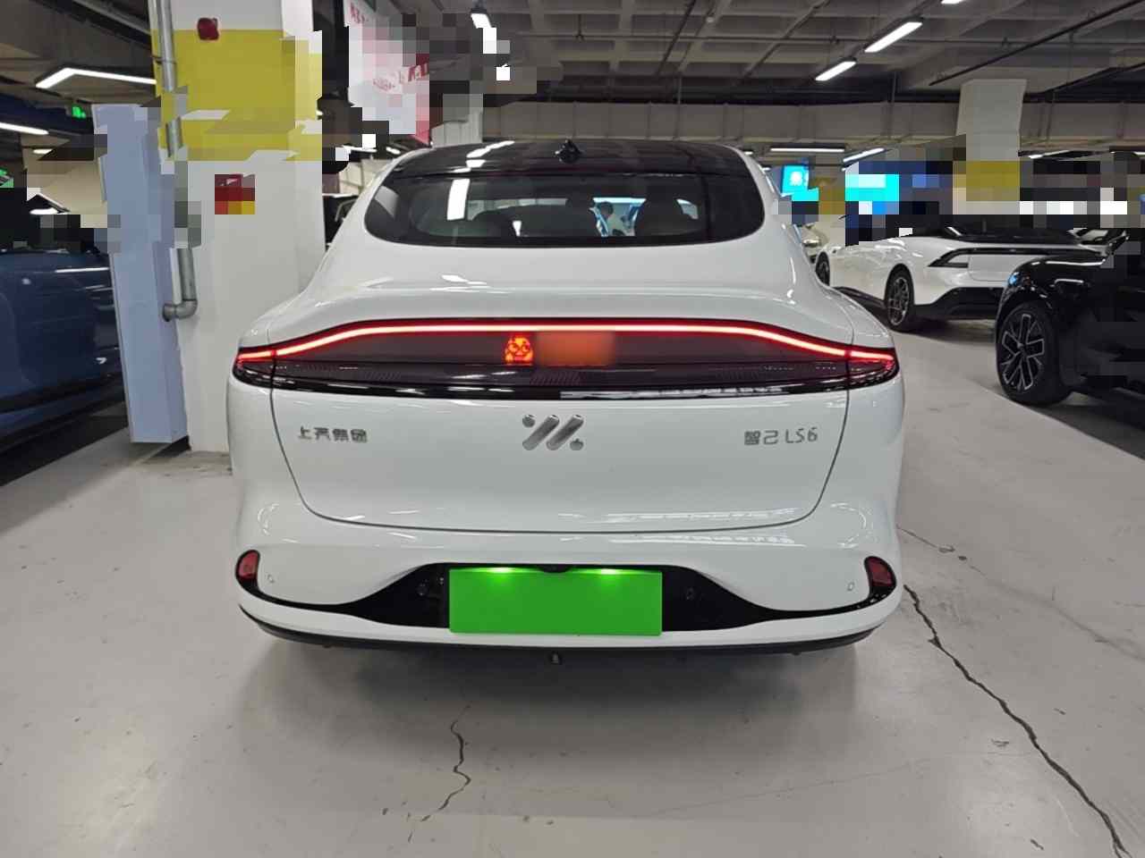 智己汽车 智己LS6 2025款 灵蜥智驾版(3)