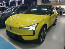 沃尔沃EX30 2025款 后驱长续航版 Ultra