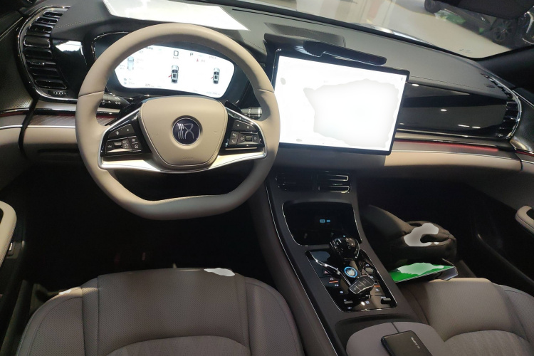 比亚迪 汉 2025款 DM-i 智驾版 125KM激光雷达旗舰型中控内饰12