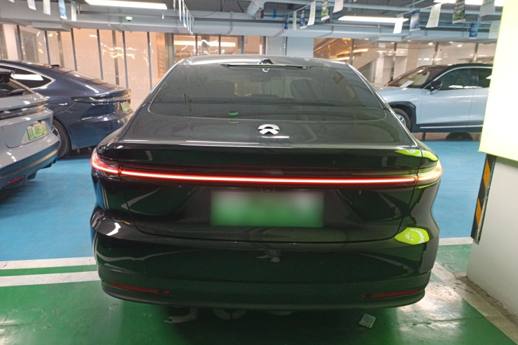 蔚来ET7 2022款 100kWh车身外观6004