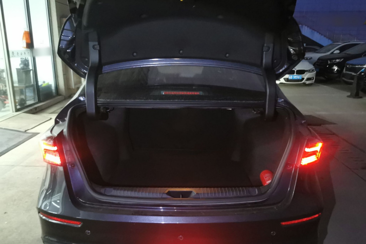 奇瑞 艾瑞泽5 PLUS 2021款 小AI 1.5L CVT享PLUS机舱底盘23