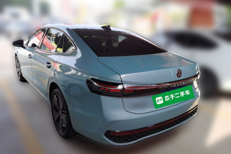 大众 帕萨特 2025款 Pro 380TSI 星空龙尊版车身外观5