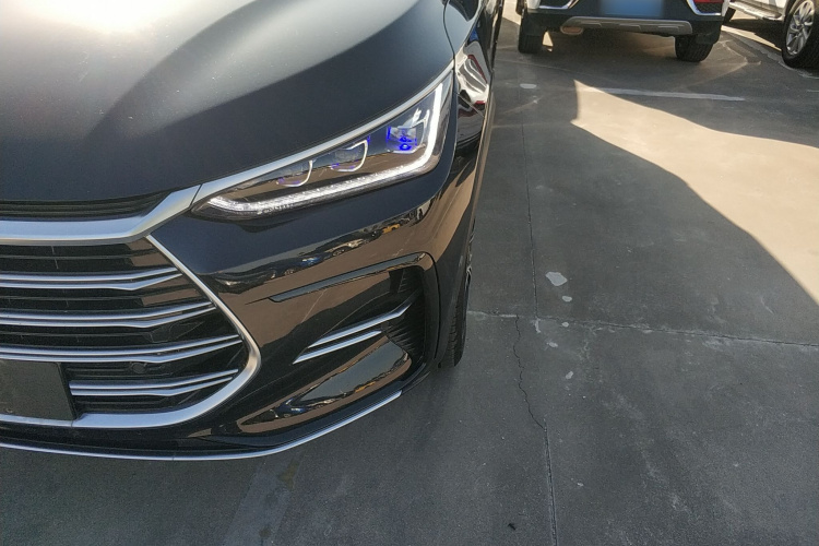 比亚迪 唐新能源 2021款 DM-i 112KM 尊荣型局部细节36