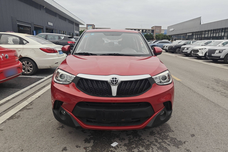 中华V3 2016款 1.5L 手动舒适型车身外观6001