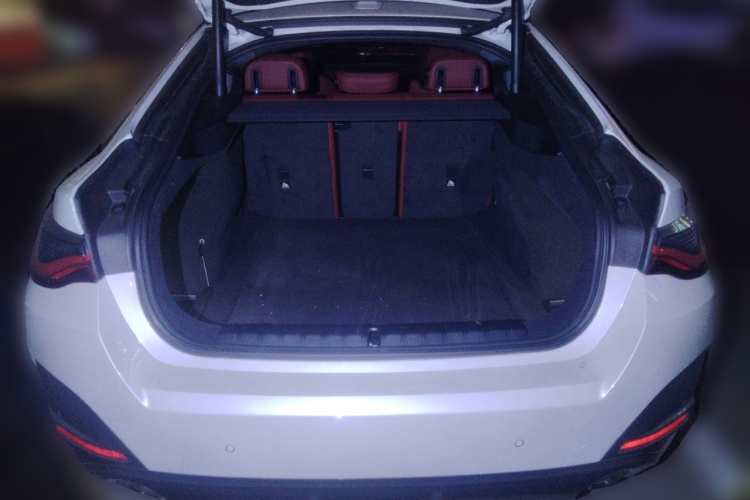 宝马4系 2023款 425i Gran Coupe M运动曜夜套装局部细节23