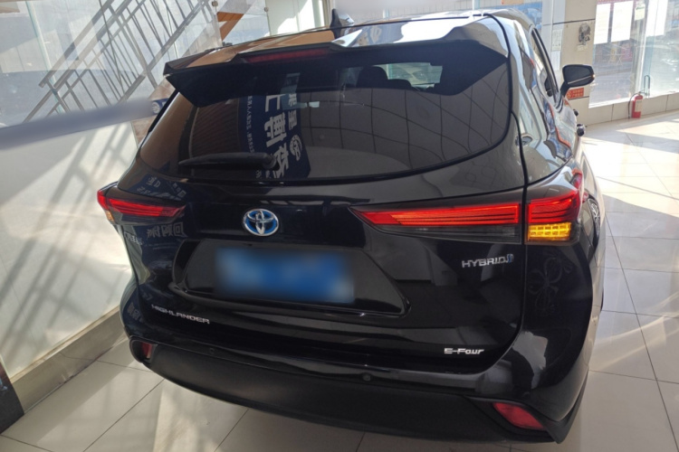 丰田 汉兰达 2022款 双擎 2.5L 四驱精英版 7座车身外观6004