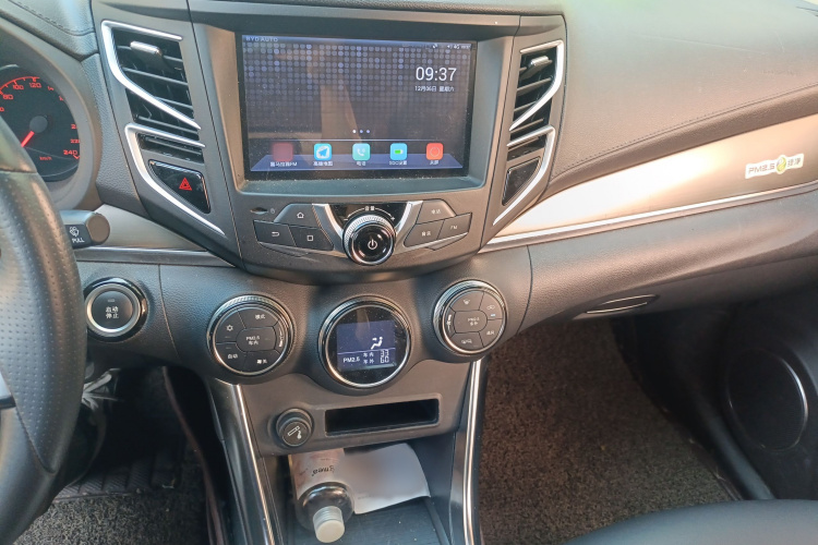 比亚迪 宋新能源 2017款 宋DM 1.5TID 全时四驱豪华型局部细节16