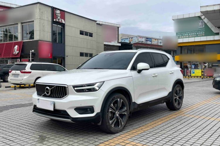 沃尔沃XC40 2021款 T4 四驱智远豪华版车身外观1