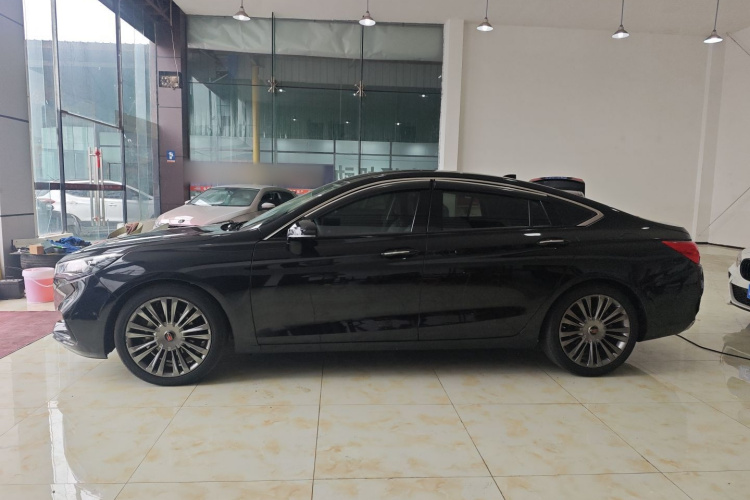 红旗H5 2019款 30TD 灵动版车身外观4