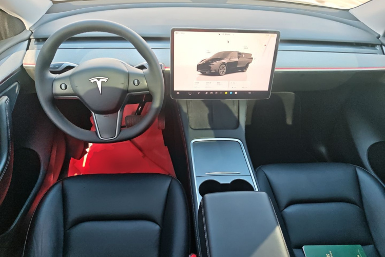 特斯拉 Model Y 2023款 长续航全轮驱动版中控内饰12