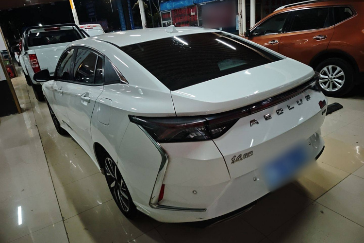 东风风神 奕炫 2020款 230T 自动炫酷版车身外观4