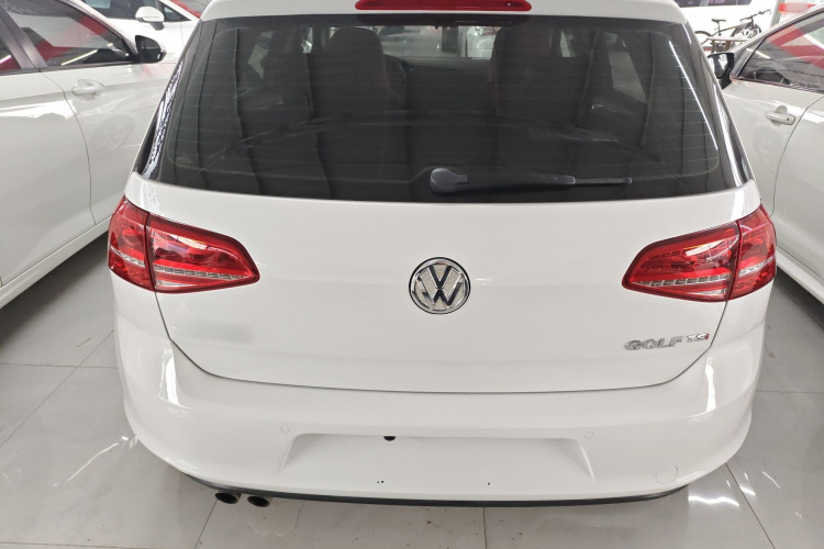 大众 高尔夫 2016款 230TSI 自动舒适型车身外观6