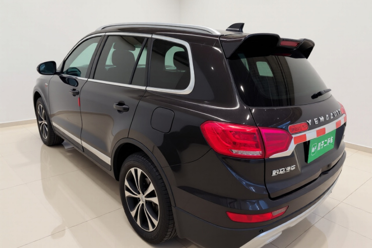 野马汽车 野马T80 2017款 1.5T 手动炫酷版车身外观5