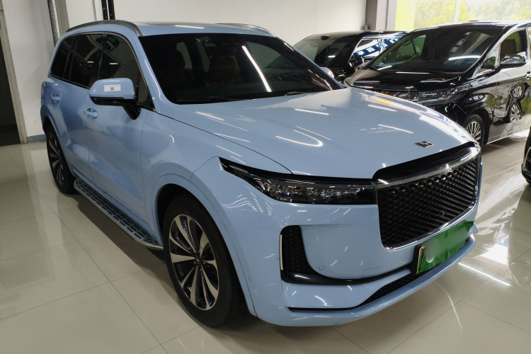 理想汽车 理想ONE 2020款 增程6座版车身外观3