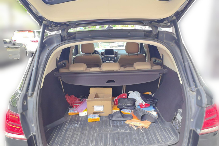 奔驰GLE 2017款 GLE 400 4MATIC局部细节23