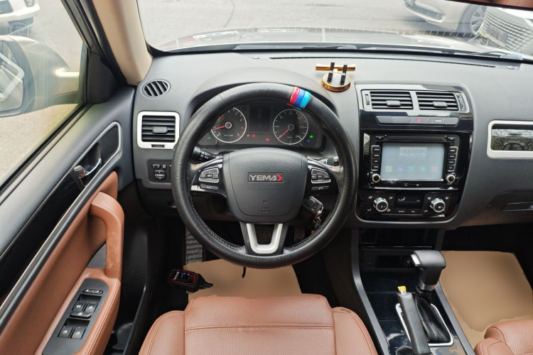 野马汽车 野马T70 2015款 改款 1.8T CVT优雅型中控内饰13