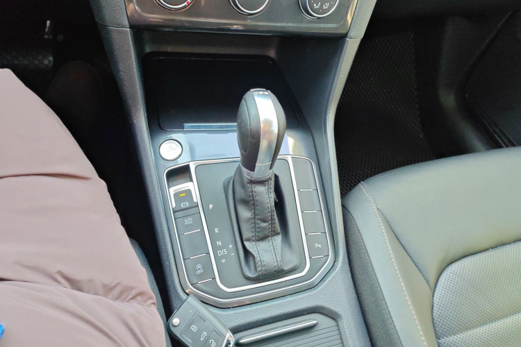 大众 高尔夫·嘉旅 2016款 280TSI 自动豪华型局部细节18